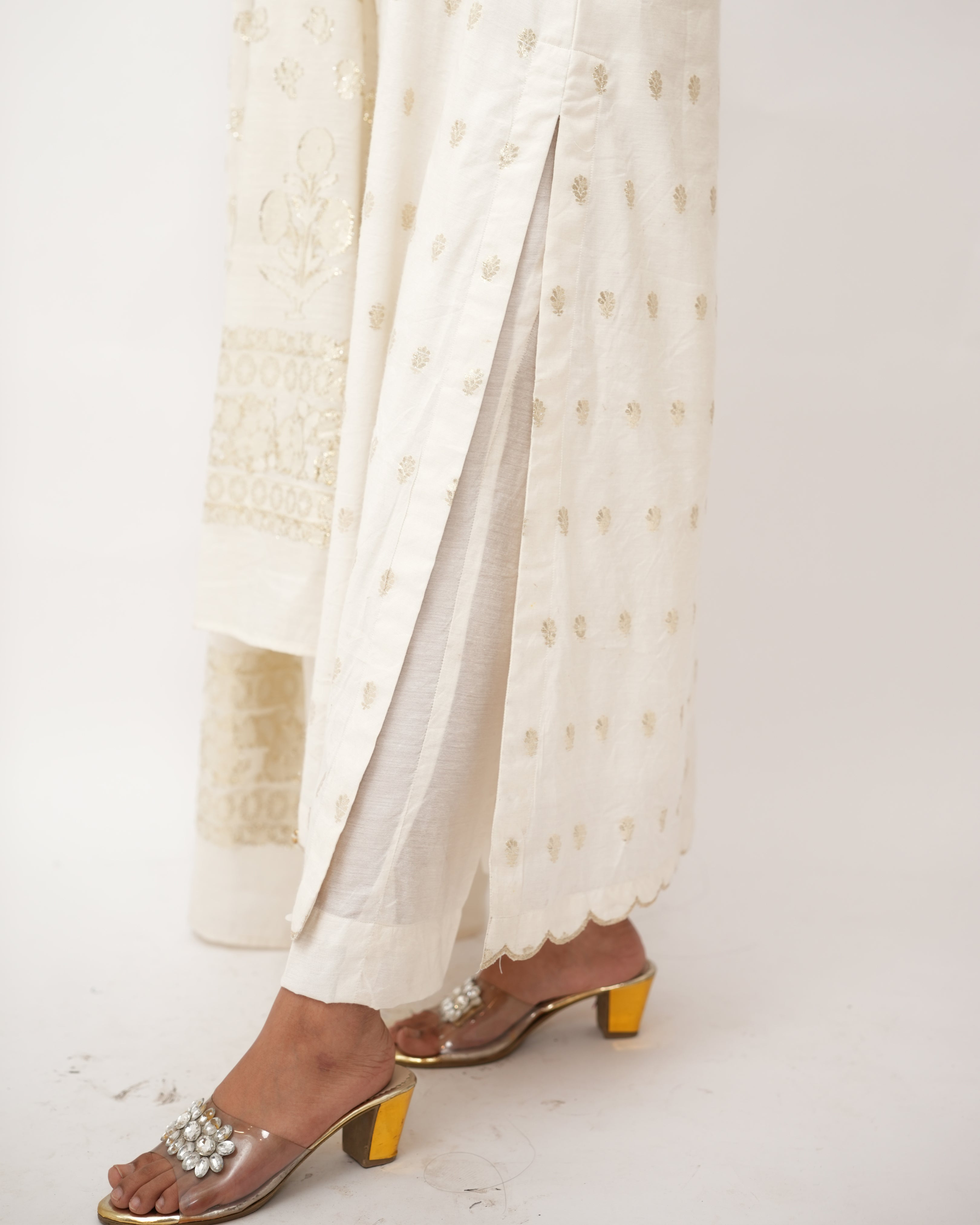 Zari Jacquard 3pcs Suit