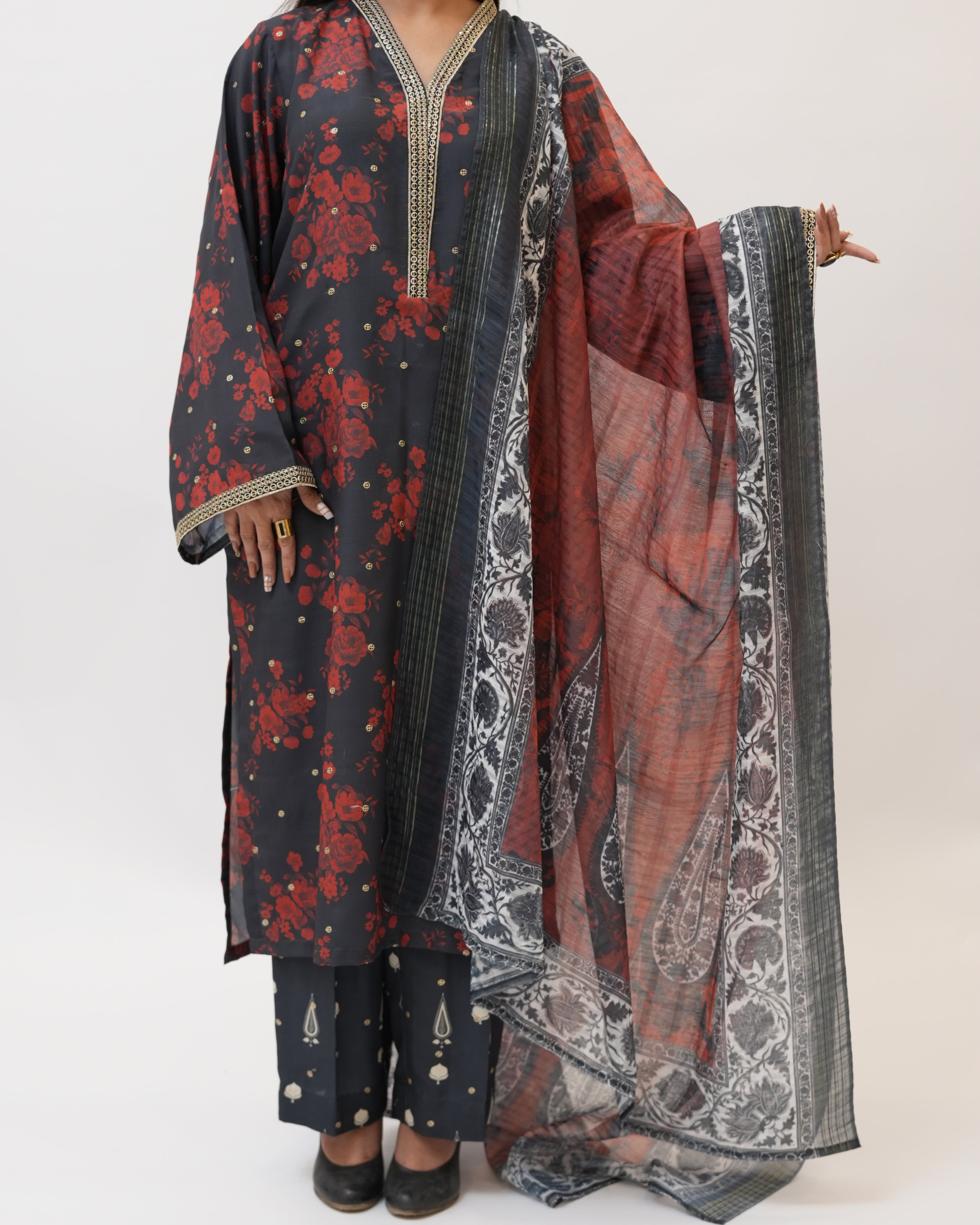 Swiss Lawn Full Secquance Embroidery 3 Pcs Suit