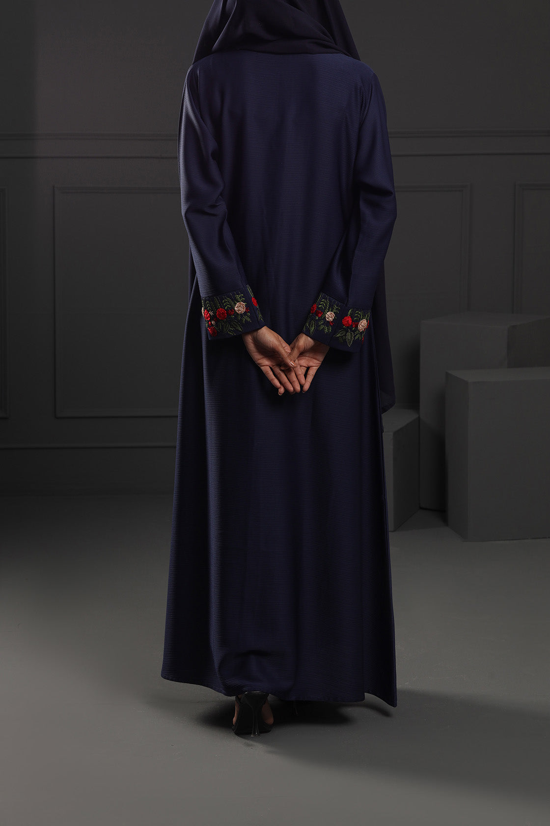 Abaya Floral Red Emb