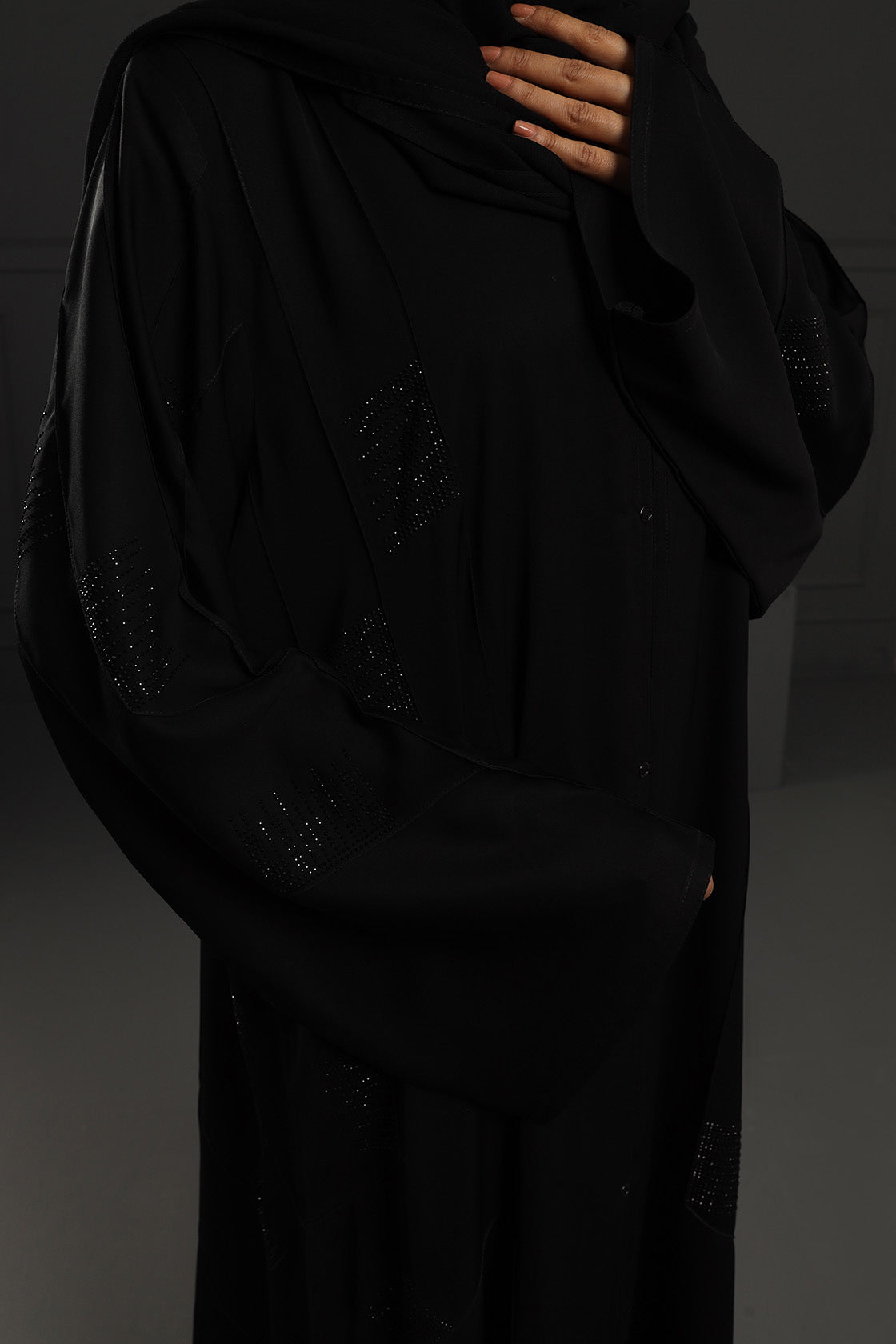 Abaya Black Pearl Emb